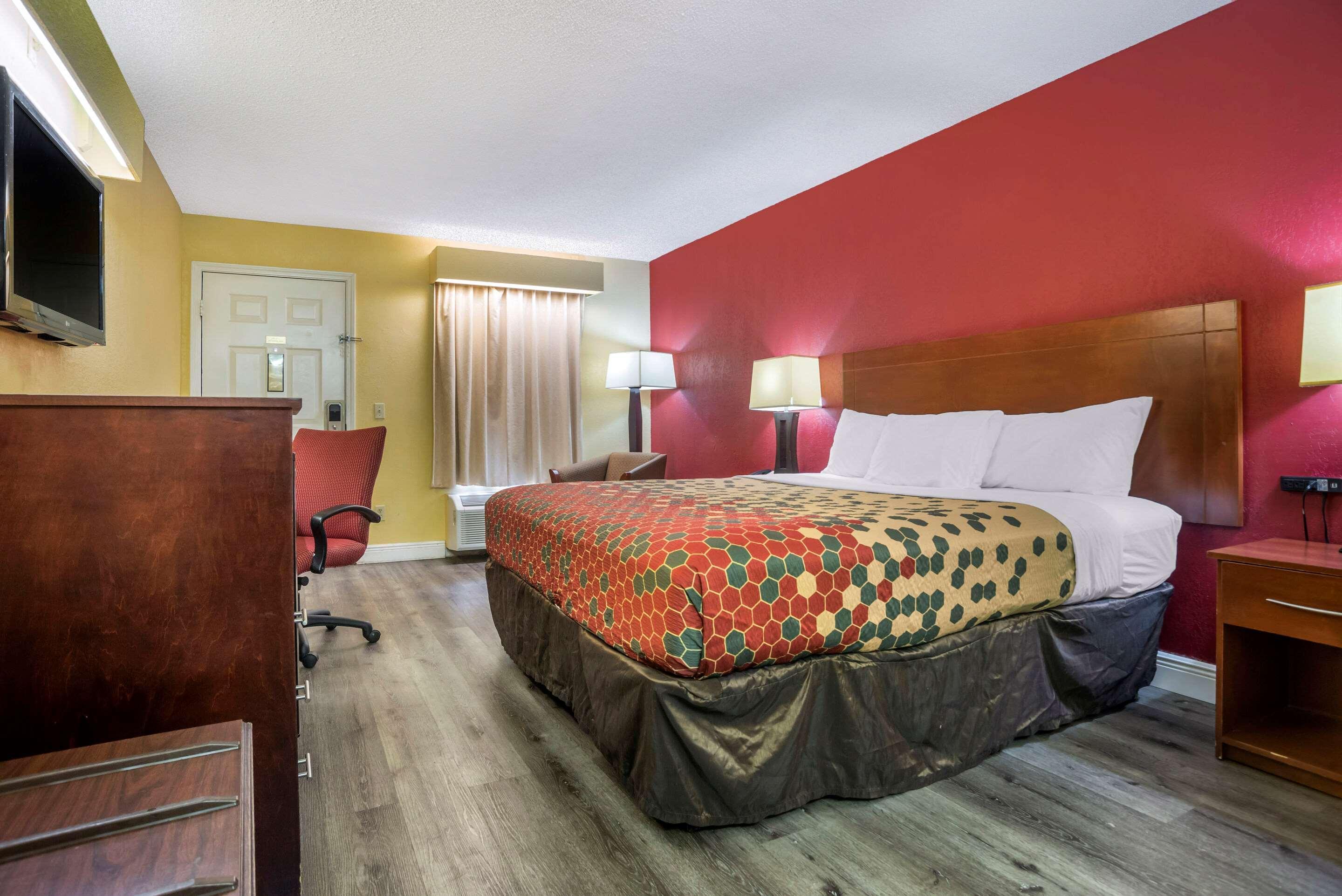 Econo Lodge Tupelo Eksteriør bilde