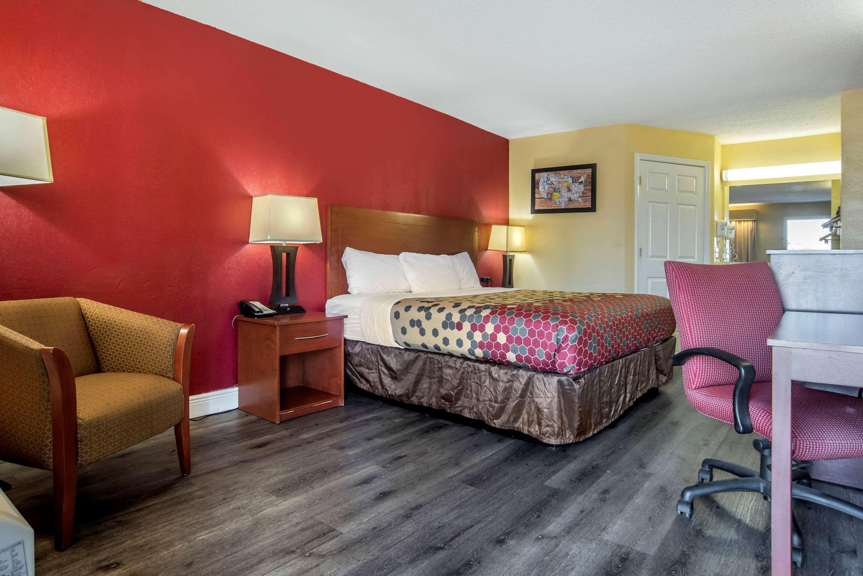 Econo Lodge Tupelo Eksteriør bilde