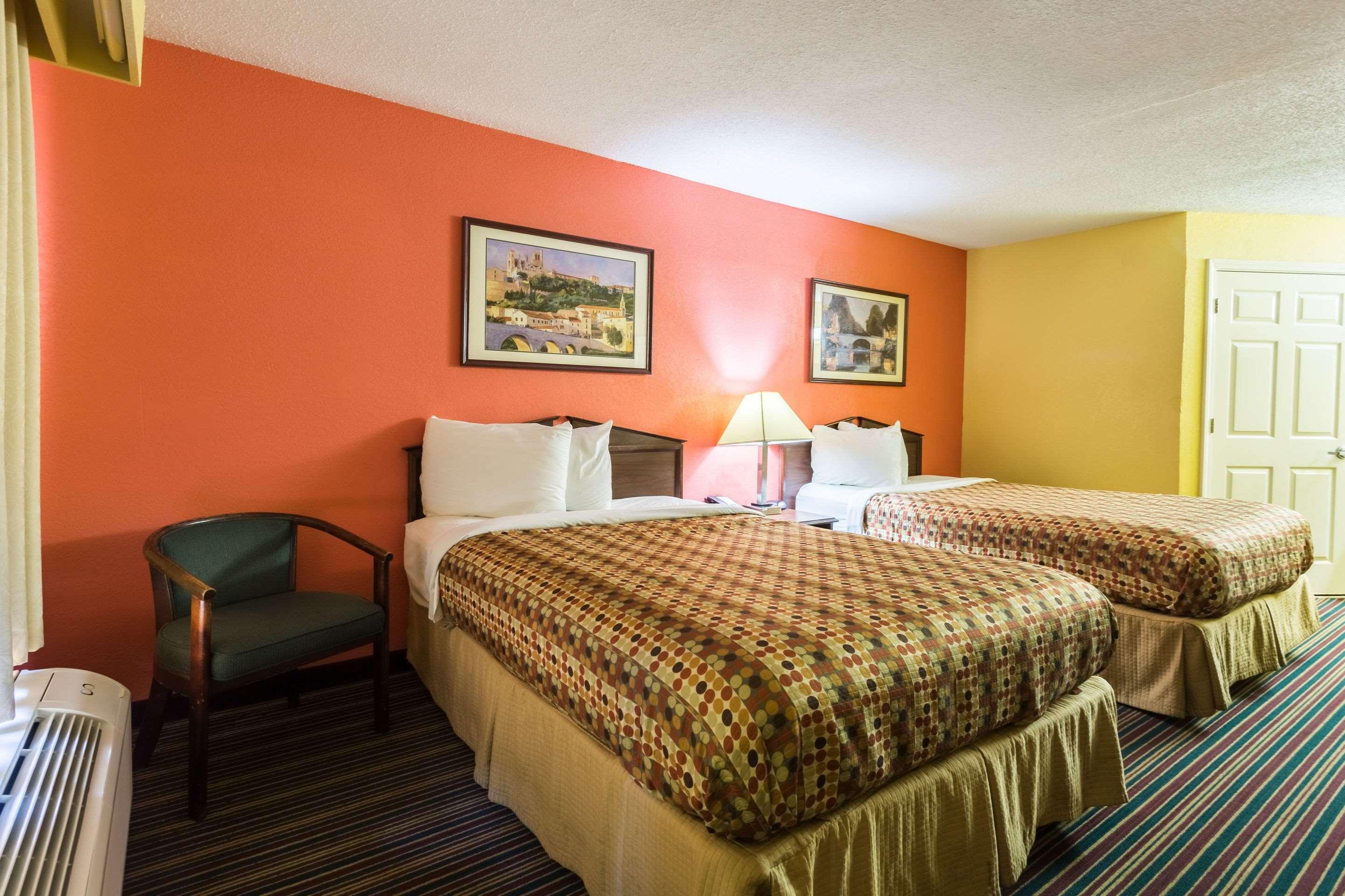 Econo Lodge Tupelo Eksteriør bilde