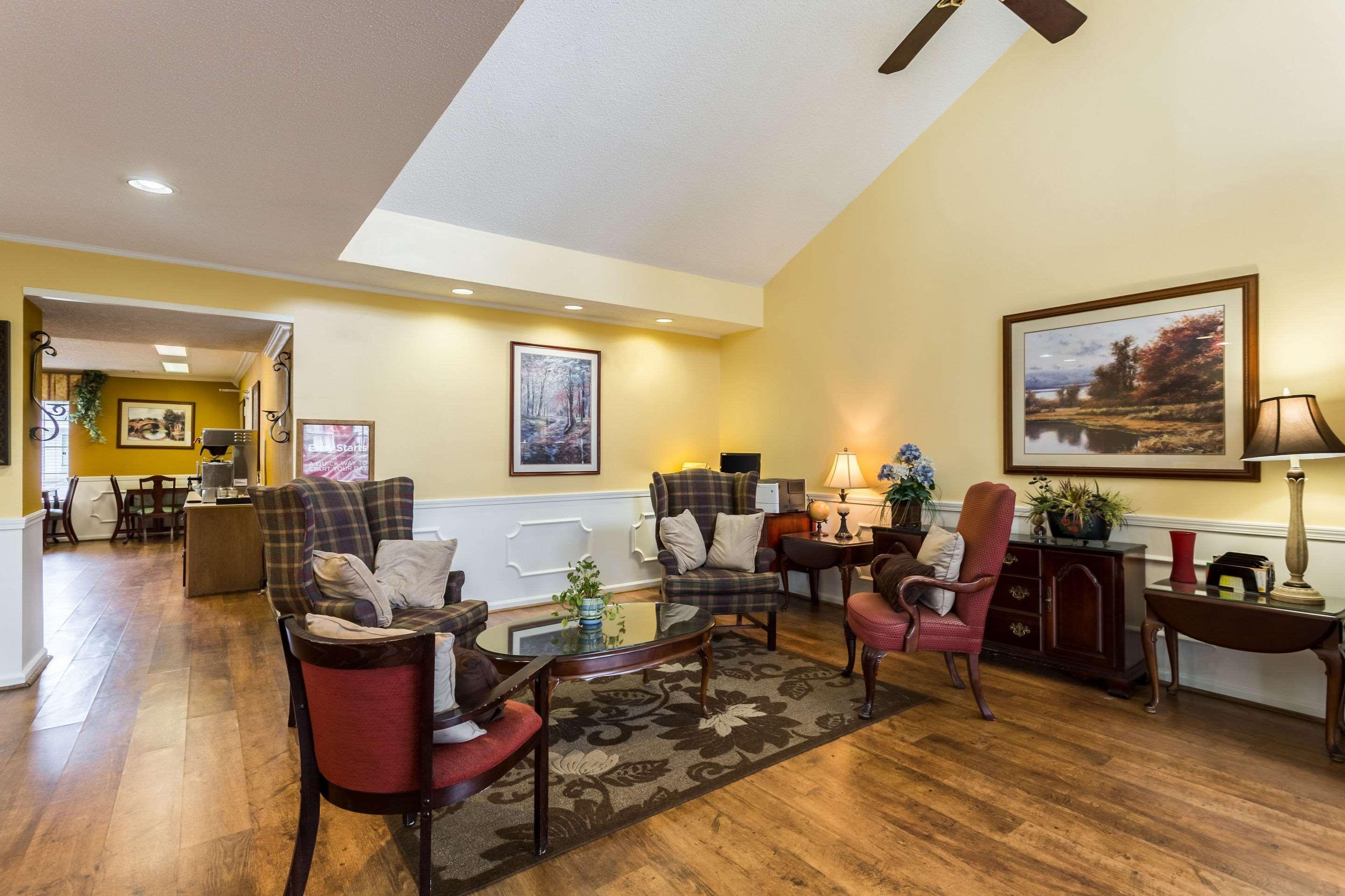 Econo Lodge Tupelo Eksteriør bilde