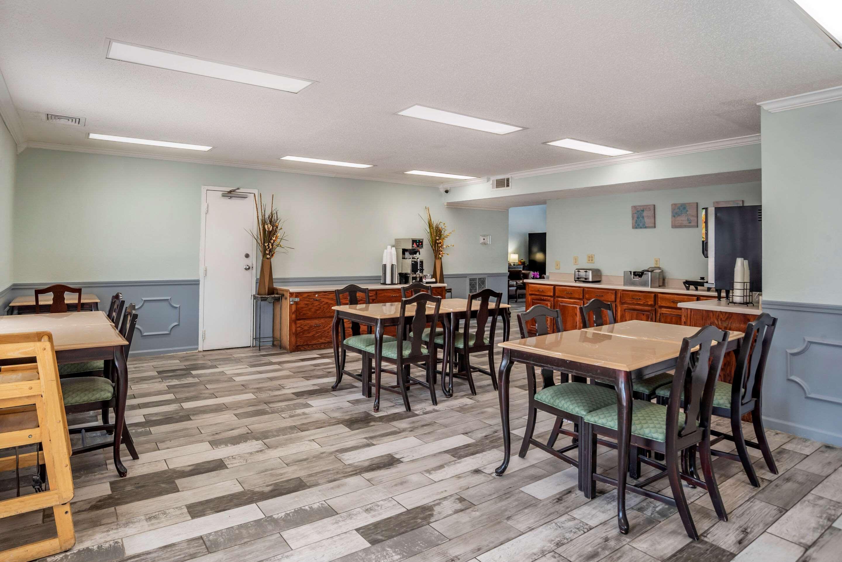 Econo Lodge Tupelo Eksteriør bilde