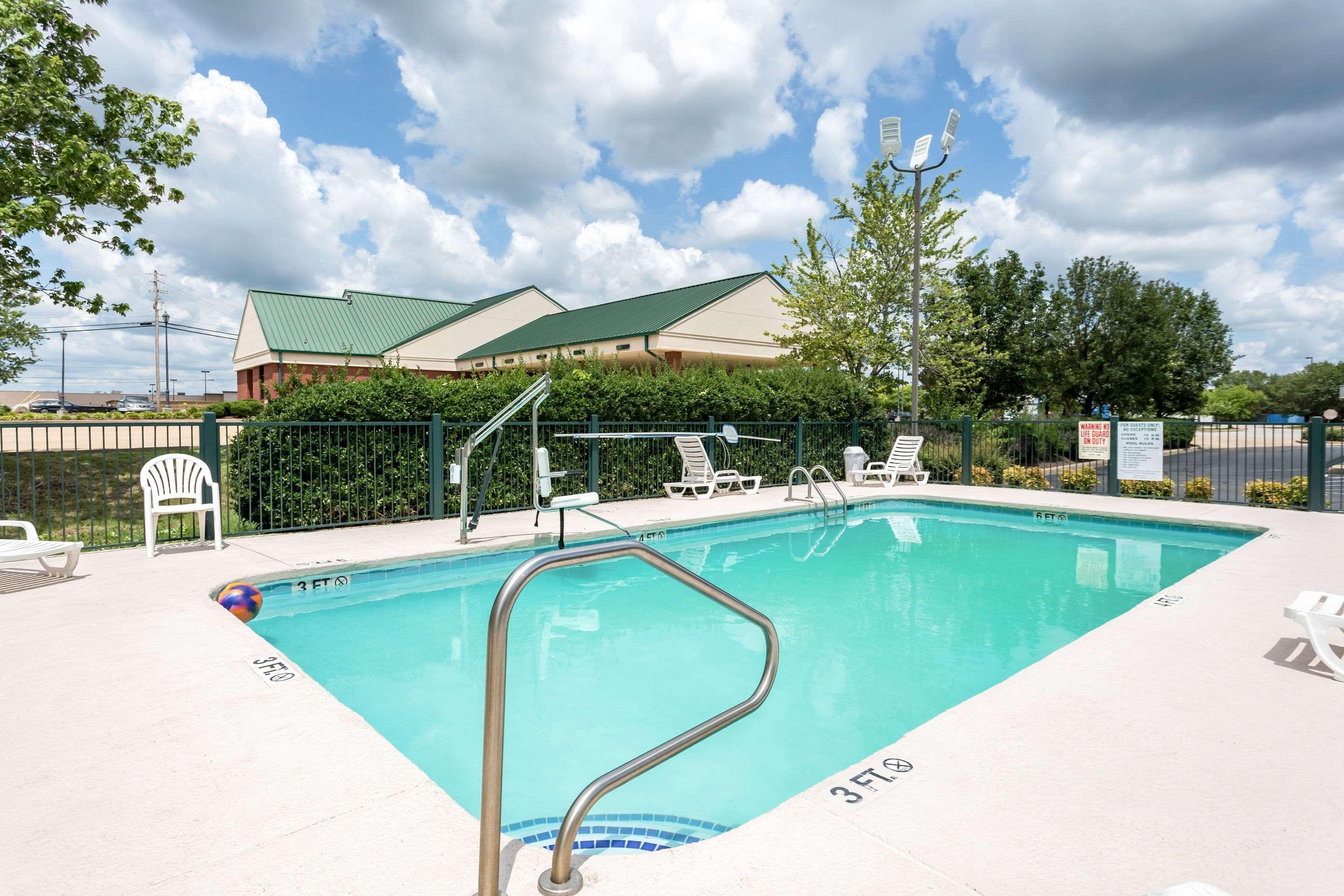 Econo Lodge Tupelo Eksteriør bilde