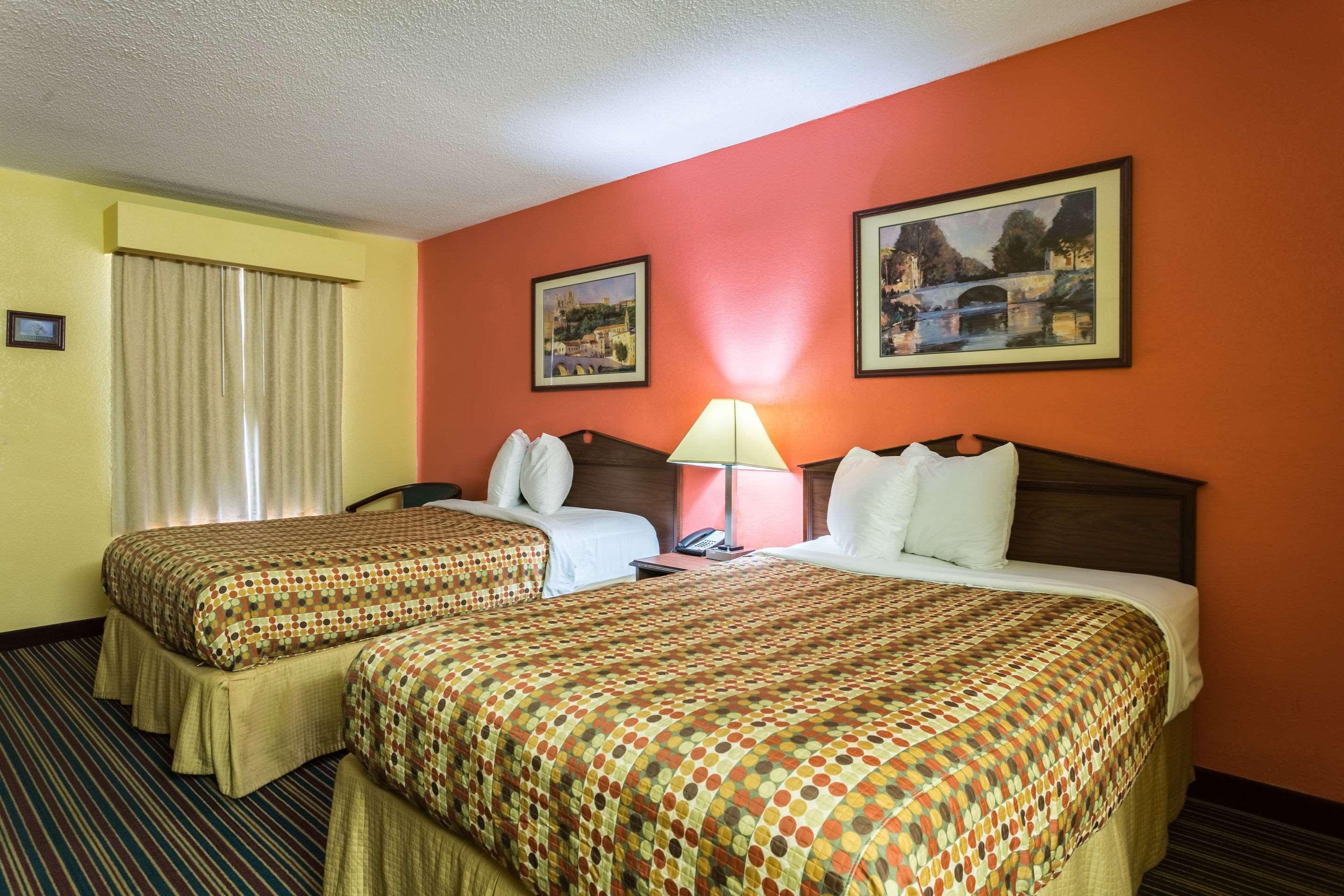 Econo Lodge Tupelo Eksteriør bilde