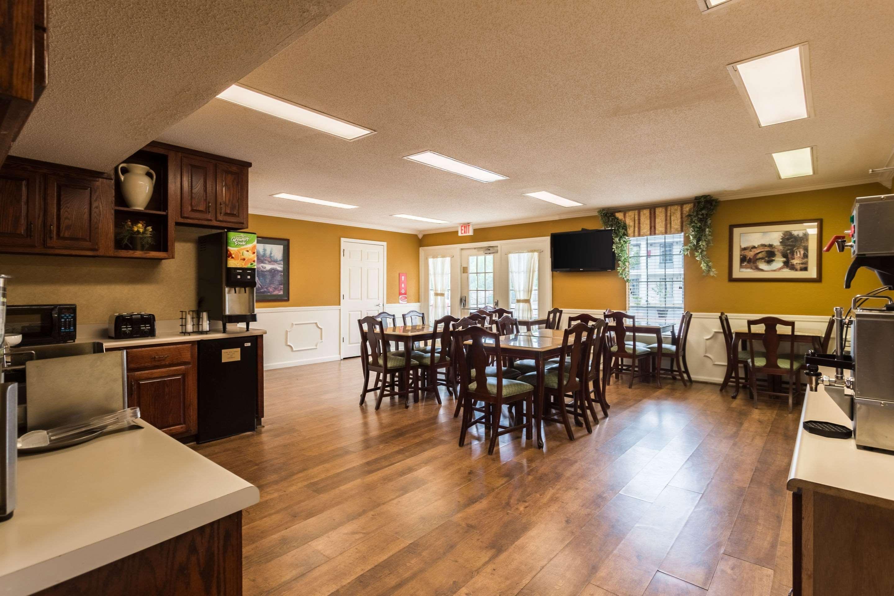 Econo Lodge Tupelo Eksteriør bilde