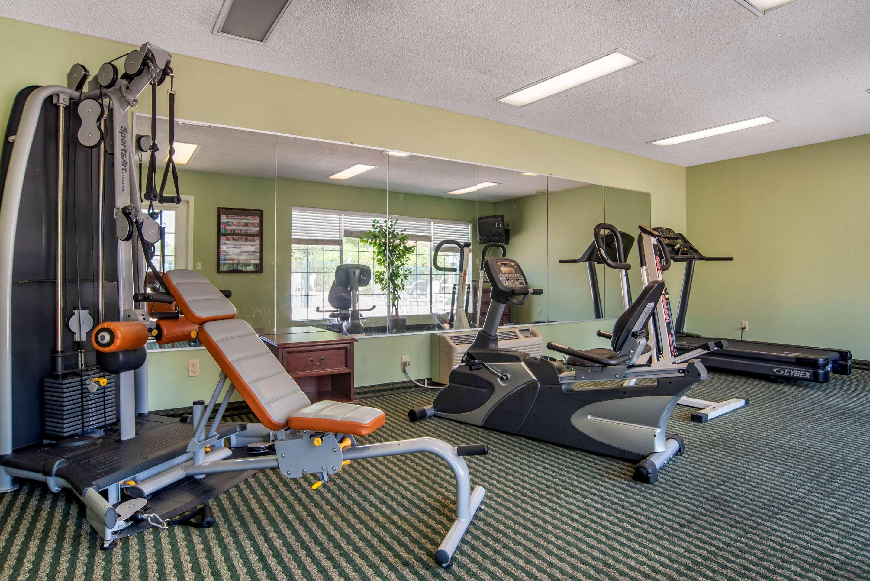 Econo Lodge Tupelo Eksteriør bilde