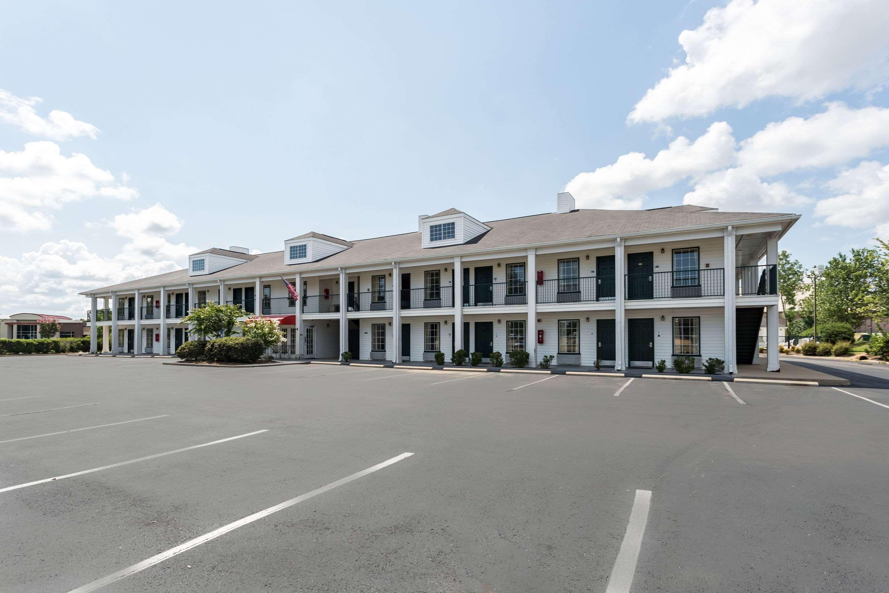 Econo Lodge Tupelo Eksteriør bilde